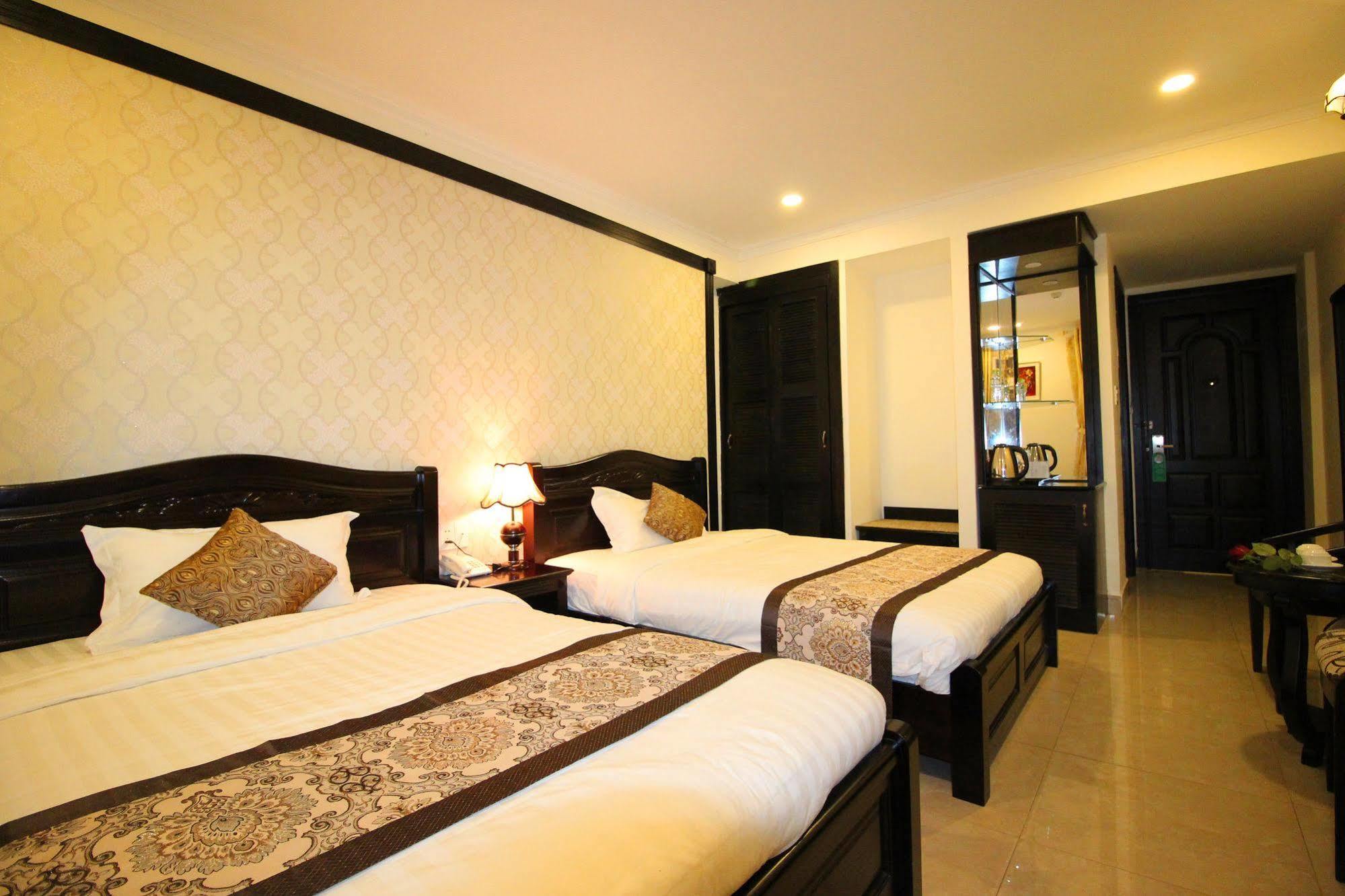 Royal Dalat Hotel Exterior photo